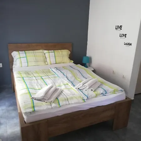 By The Sea,neoi Epivates Beach, Thessaloniki Apartment Neo Epivates